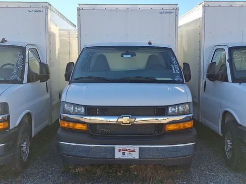 New 2024 Chevrolet Express 3500 w/ Power Convenience Package RWD image 2
