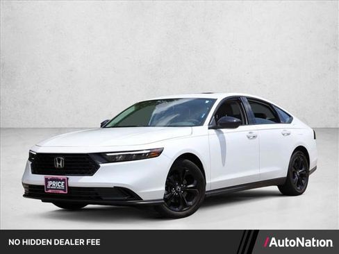 Used 2025 Honda Accord SE image 1
