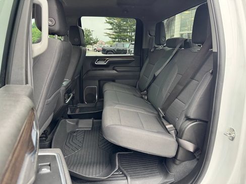 Used 2025 Chevrolet Silverado 3500 LT AWD/4WD image 25