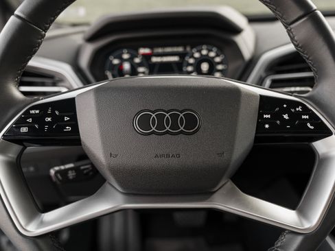 Used 2024 Audi Q4 e-tron Premium image 15