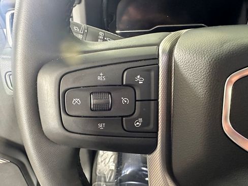 Used 2024 GMC Yukon XL Denali AWD/4WD image 27