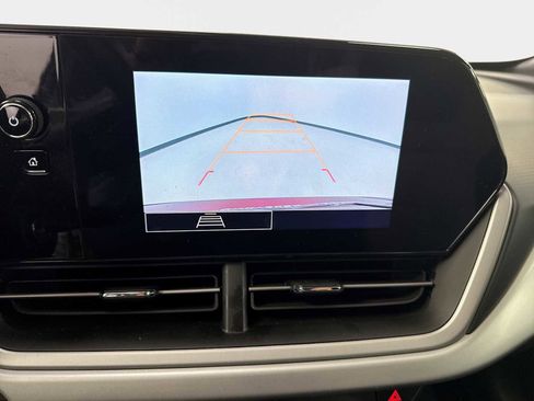 Used 2025 Chevrolet Trax RS w/ Driver Confidence Package image 22