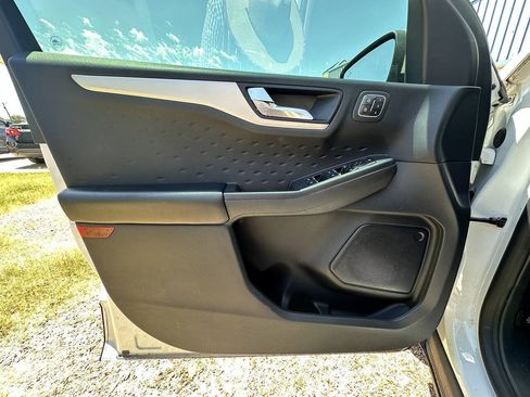 Used 2020 Ford Escape SEL FWD image 24