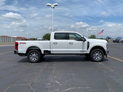 New 2026 Ford F250 4x4 Crew Cab Super Duty image 9