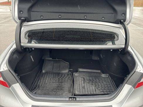 Used 2020 Toyota Camry SE image 31