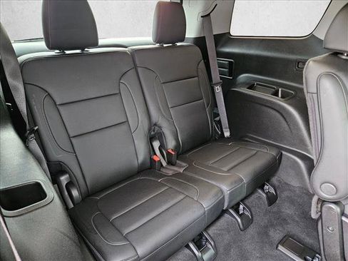 Used 2021 GMC Acadia SLT w/ Elevation Edition image 22