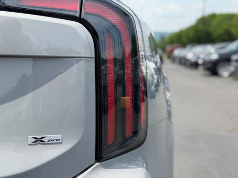 Used 2024 Kia Telluride SX Prestige X-Pro AWD/4WD image 10
