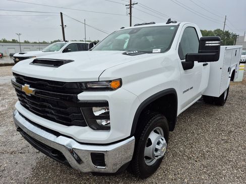 New 2025 Chevrolet Silverado 3500 W/T w/ WT Convenience Package image 3