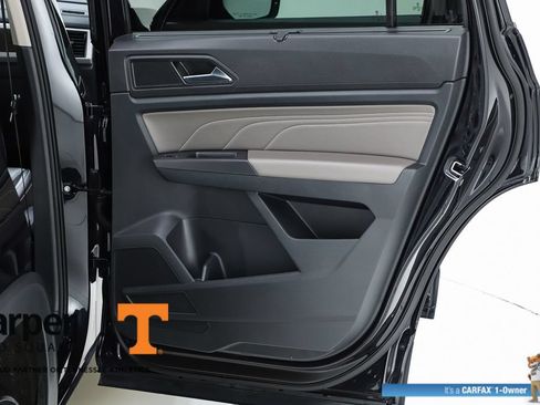 Used 2022 Volkswagen Atlas SE w/ Panoramic Sunroof Package FWD image 30