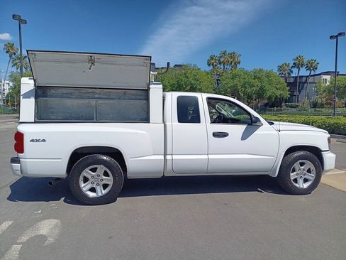 Used 2011 Dodge Dakota Big Horn w/ Skid Plate Group AWD/4WD image 6
