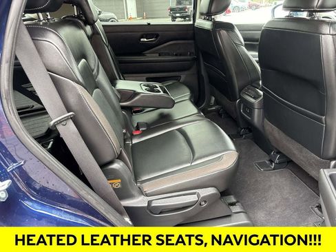 Used 2023 Nissan Pathfinder SL w/ Lighting Package (N92) AWD/4WD image 17