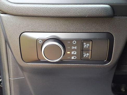 Used 2025 Ford Escape ST-Line AWD/4WD image 18
