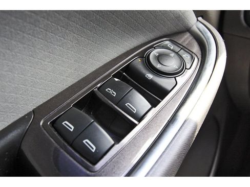 Used 2017 Chevrolet Malibu LT FWD image 20