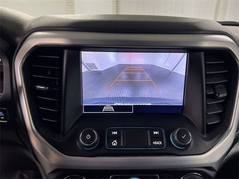 Used 2023 GMC Acadia SLE w/ Driver Convenience Package image 14