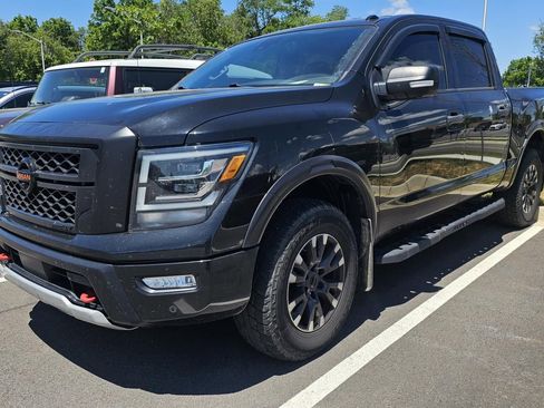 Used 2020 Nissan Titan PRO-4X w/ Pro-4x Convenience Package AWD/4WD image 1