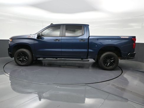 Used 2021 Chevrolet Silverado 1500 Custom Trail Boss AWD/4WD image 2