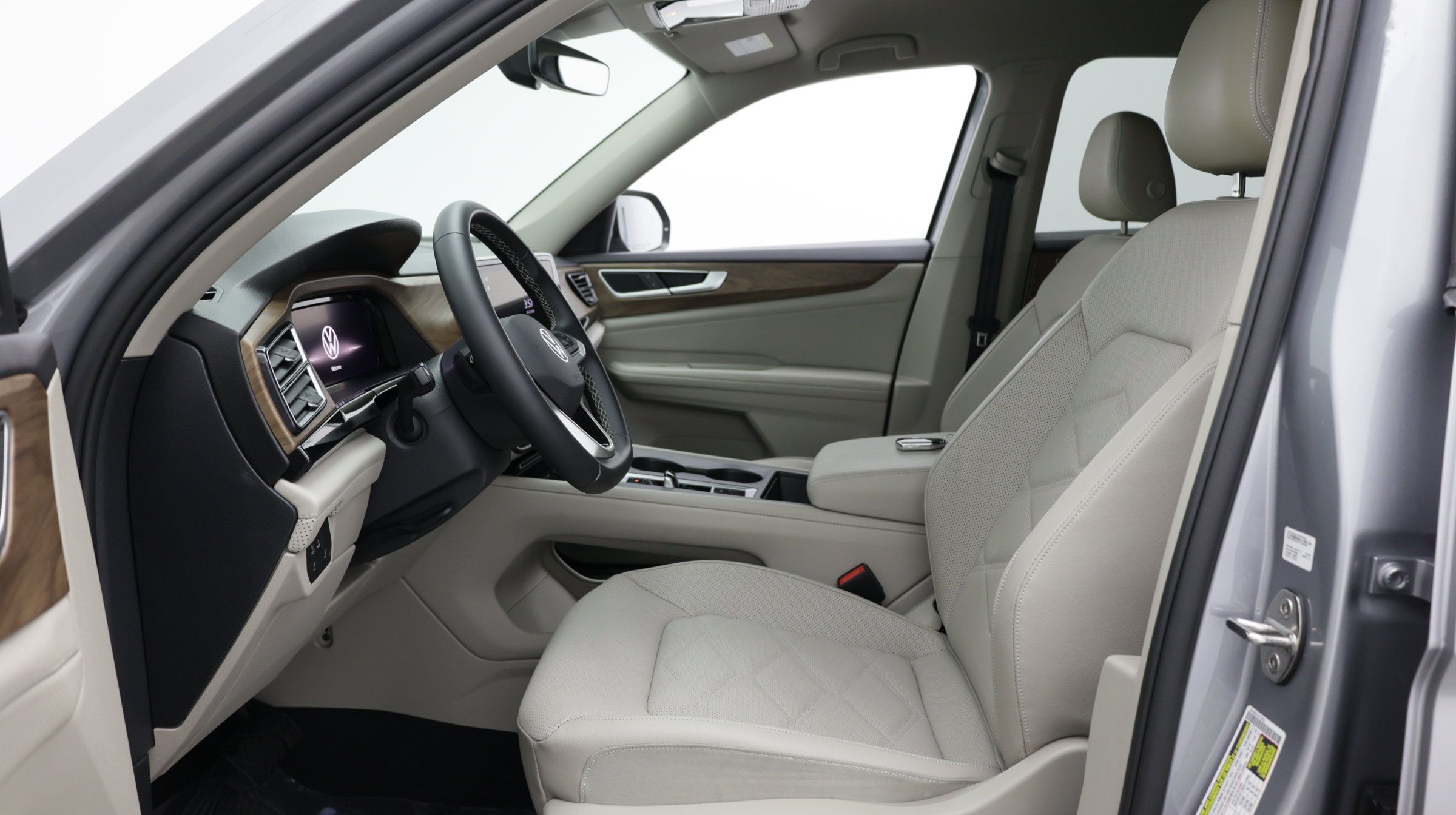 Used 2026 Volkswagen Atlas SE FWD image 18