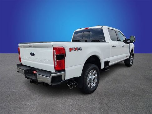 New 2025 Ford F250 Lariat w/ Lariat Ultimate Package image 3