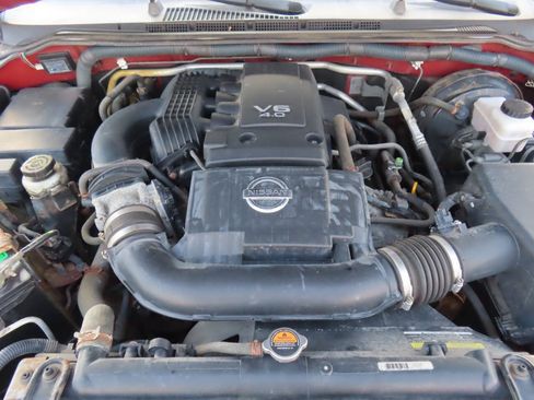 Used 2011 Nissan Pathfinder S AWD/4WD image 10