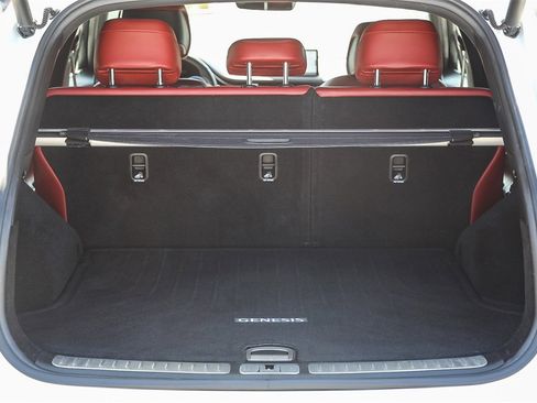 Used 2023 Genesis GV70 2.5T w/ Sport Prestige Package image 25