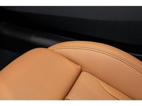 New 2026 BMW 330i xDrive Sedan w/ Convenience Package AWD/4WD image 62