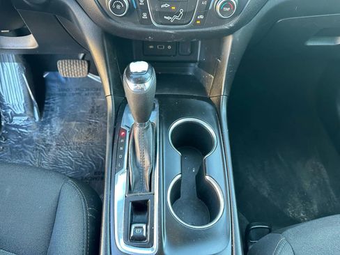 Used 2020 Chevrolet Equinox LT image 12