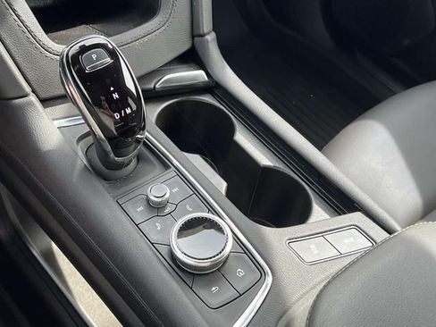 Certified 2024 Cadillac XT5 Luxury w/ LPO, Floor Liner Package AWD/4WD image 23