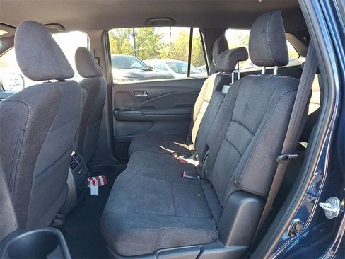 New 2022 Honda Pilot Sport image 10