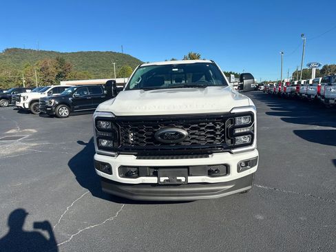 New 2026 Ford F250 Lariat w/ Black Appearance Package image 2