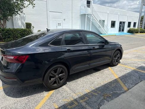 Used 2024 Volkswagen Jetta SE FWD image 7
