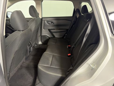 Used 2024 Nissan Rogue S AWD/4WD image 7