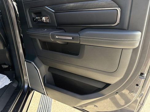 New 2025 RAM 2500 Rebel w/ Rebel Level 2 Equipment Group AWD/4WD image 18