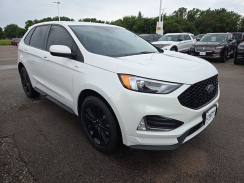 Certified 2024 Ford Edge ST-Line AWD/4WD image 12