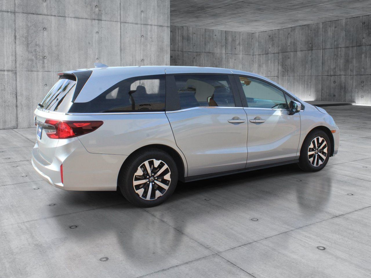 Used 2025 Honda Odyssey EX-L image 7