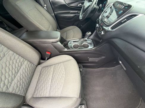 Used 2018 Chevrolet Equinox LT w/ Sun & Infotainment Package FWD image 28