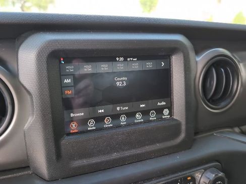 Used 2023 Jeep Wrangler Sport AWD/4WD image 13