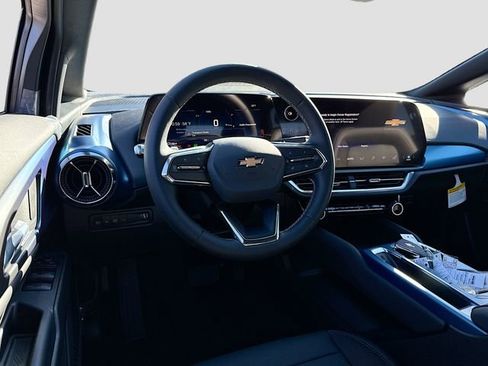 New 2026 Chevrolet Equinox EV LT image 23