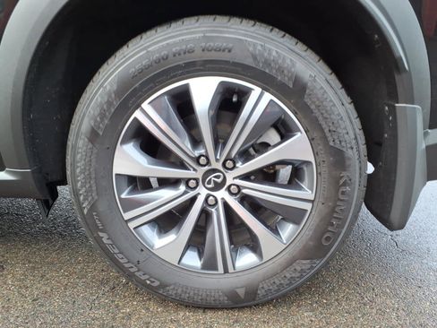 Certified 2024 INFINITI QX60 Pure image 9