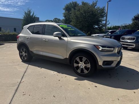 Used 2019 Volvo XC40 T5 Inscription AWD/4WD image 1