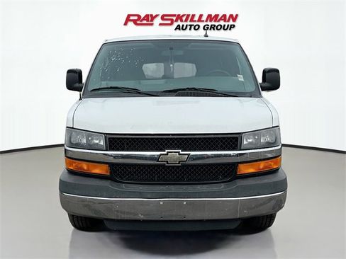 Used 2015 Chevrolet Express 3500 LT w/ LT Preferred Equipment Group image 2
