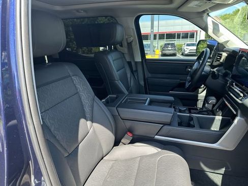 Used 2023 Toyota Tundra Limited w/ Power Package AWD/4WD image 29