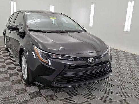 Certified 2026 Toyota Corolla LE w/ LE Premium Package image 7