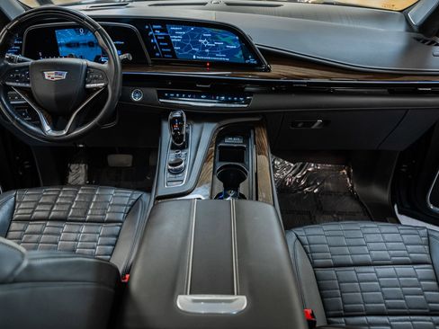 Used 2022 Cadillac Escalade ESV Sport Platinum w/ LPO, ONYX Package image 26