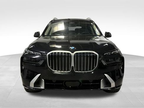 Used 2024 BMW X7 xDrive40i image 2