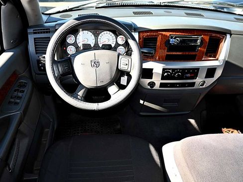 Used 2006 Dodge Ram 1500 Truck Laramie image 10