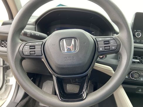 Used 2023 Honda Accord EX image 34