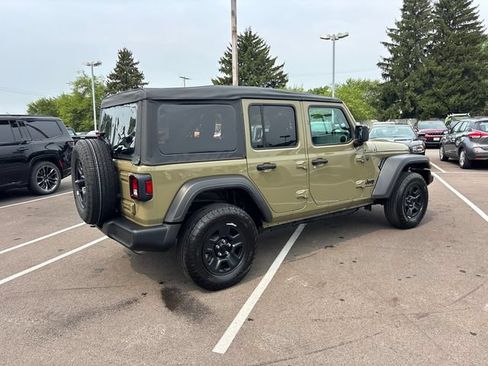 Used 2025 Jeep Wrangler Unlimited Sport AWD/4WD image 27