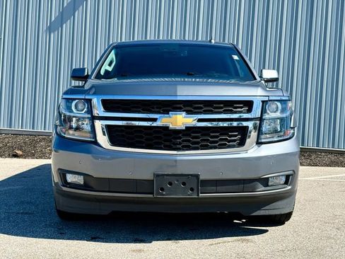 Used 2018 Chevrolet Suburban LT image 3