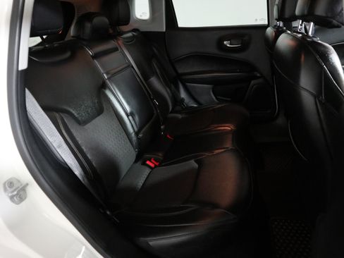 Used 2018 Jeep Compass Latitude w/ Popular Equipment Group AWD/4WD image 21