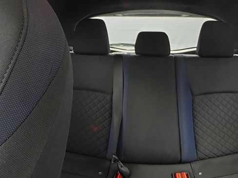 Used 2021 Toyota C-HR XLE FWD image 10